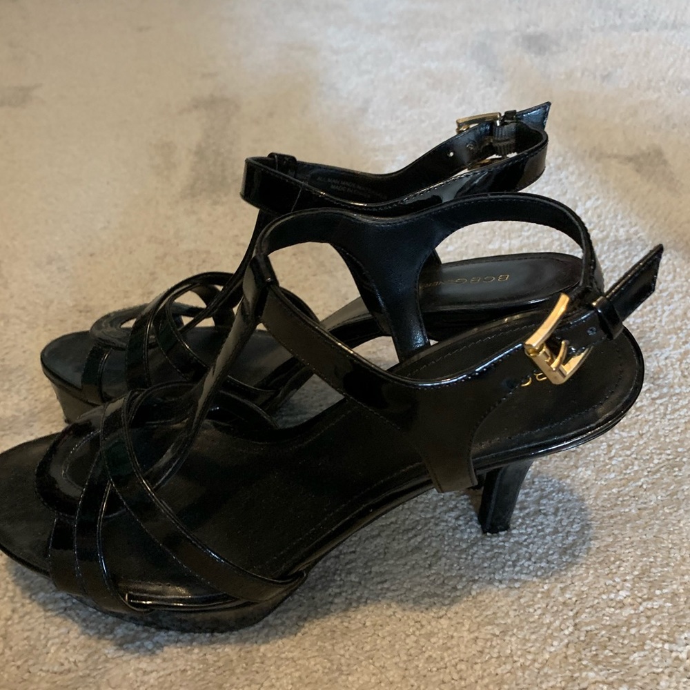 BCBG woman’s platform shoes